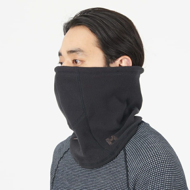 ポーラ エルゴ ネック ゲイター