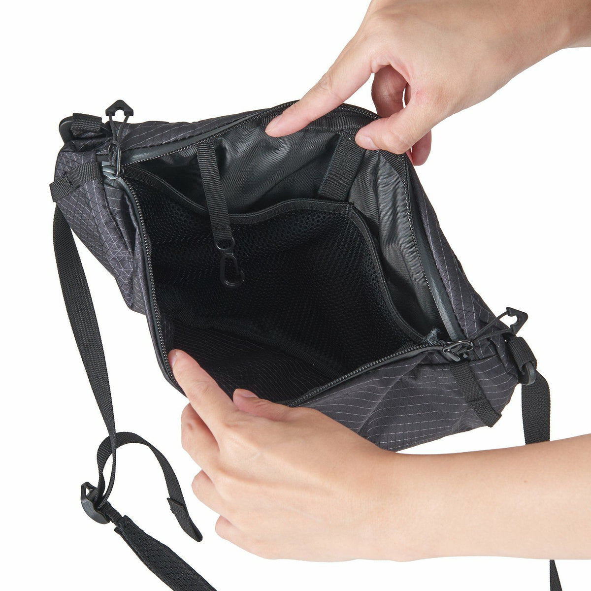 Semno Sling Bag